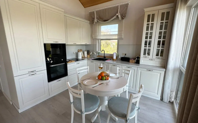 S Panoramnym Vidom Na Gory Private House