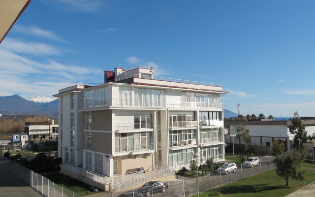 Na Bulvare Nadezhd 6/2 Apartments