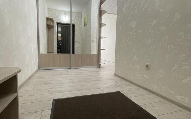 Апартаменты 1 Комнатные Возле Роял Парка