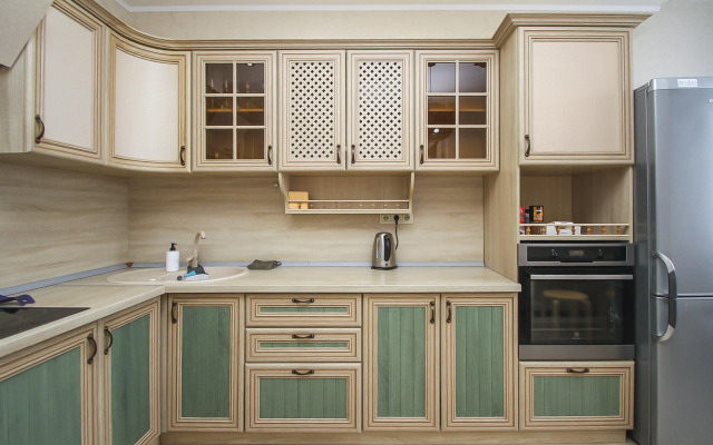 Апартаменты 2 комнатная квартира Крылова 38