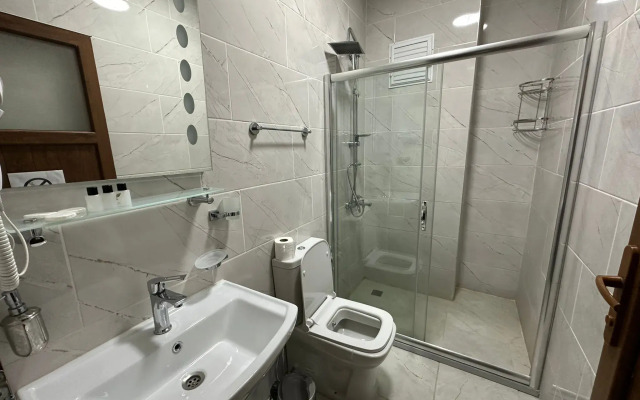 Gur Royal Suit Apartments