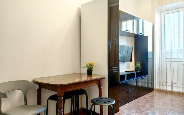 Апартаменты однушка Земля Трава