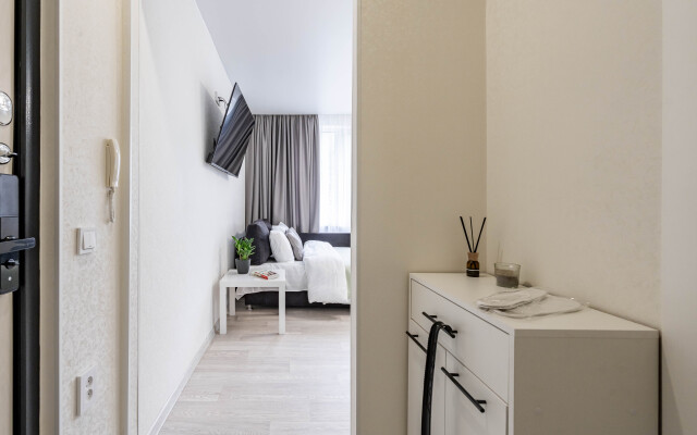 Light U Leninskogo Prospekta Satin Home Flat
