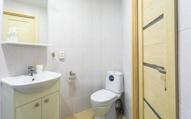 Gosti Lyubyat Na Sennoy Flat 2