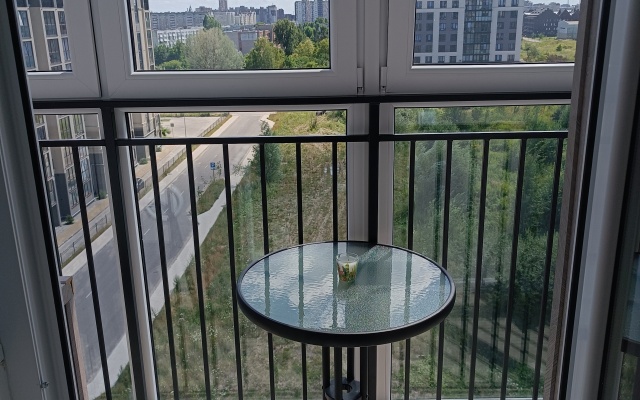 V Novom Dome Flat