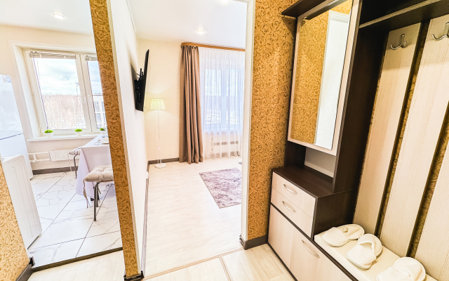 S zaseleniyem Lutshiy servis Posutochno50 Flat