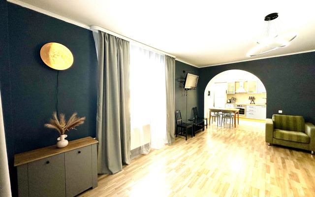 Na Alanskoy, 25 "11"  Flat