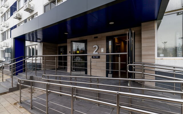 More Apartmentov Na Akatsiy Apartments