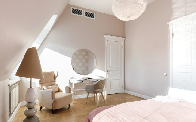 Апартаменты Hermitage Mansard 170 кв.м напротив Дворцовой Площади с Видом на Эрмитаж