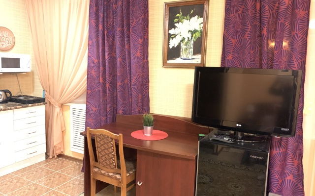 Studio na Lenina 23 Mirnydom Apartments