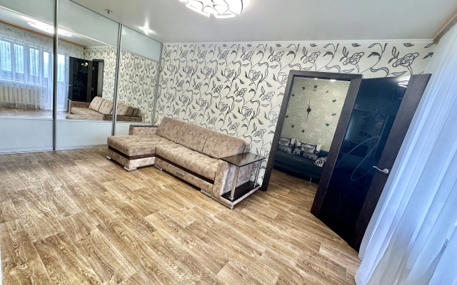 Dvushka Ryadom S Tsentrom Flat