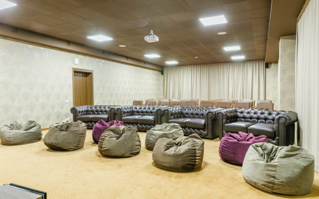 LetooteL Blagoveschenskaya Hotel