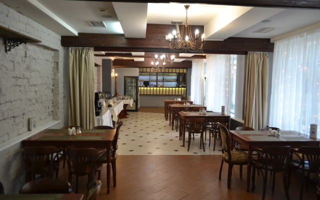 Emerald Hotel