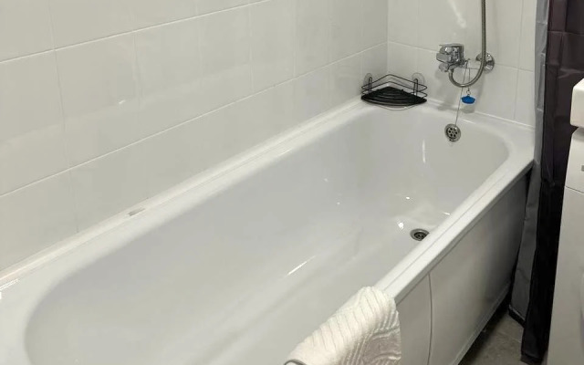Uyutnaya Studiya Ryadom S Tomilinskim Lesoparkom Flat