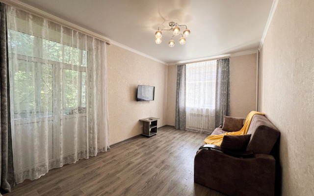 Apart MV na 22 Parts"ezda 1 Apartments