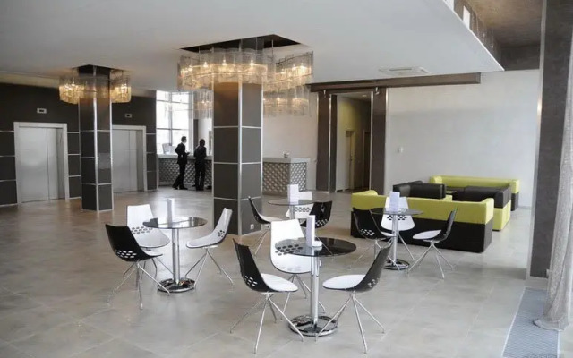 V Biznes-Centre Zolotoj Zaton Apartments