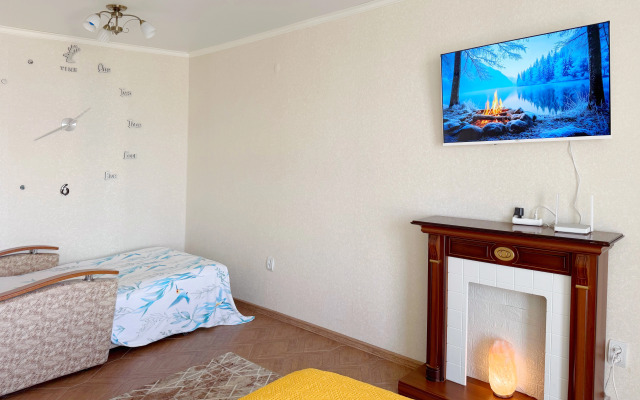 Апартаменты с гамаком и Камином