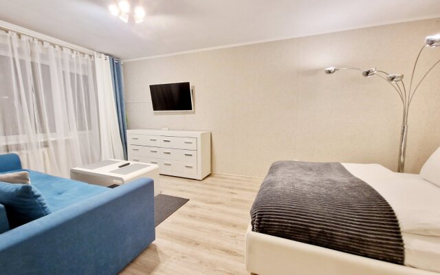 Апартаменты Центр,Черняховского 16, Колибри#16.