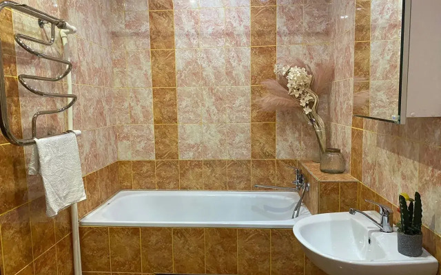 Dvukhkomnatnaya V Novom Dome Flat