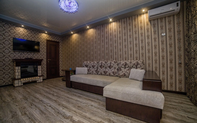 S sovremennym interyerom Flat