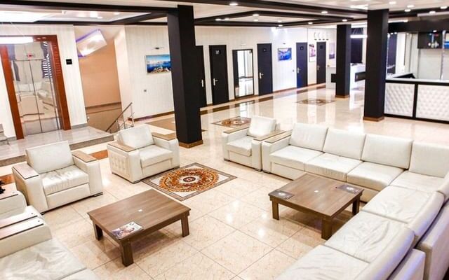 Astola Hotel