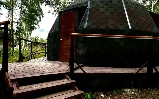 Recreation camp Kedrovy Lafet
