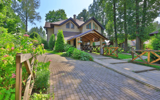 Sloboda Guest House