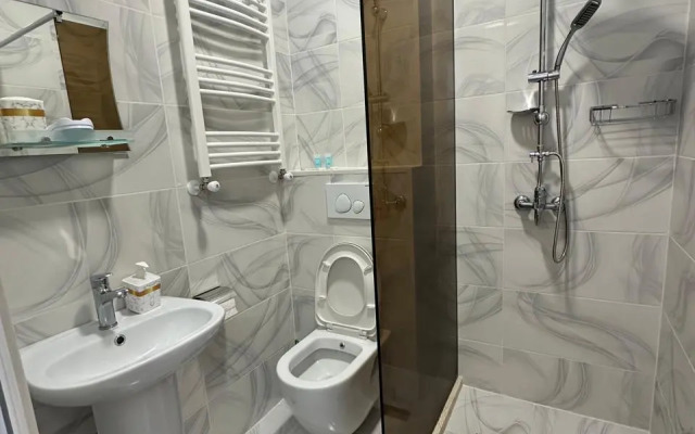 Guesthouse 99, Guest House