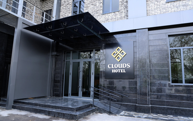 Clouds Hotel