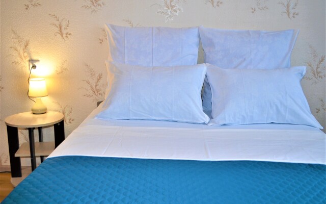 Podmoskovny krov na Struve 9 Apartments