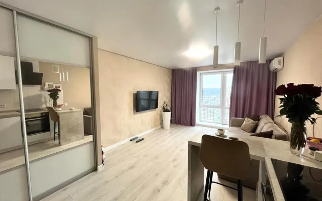 Shikarnaya studiya v Arbekovo Flat
