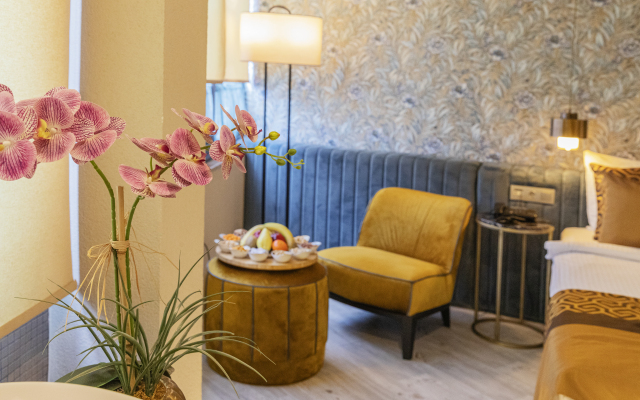 Ayramin Deluxe Hotel