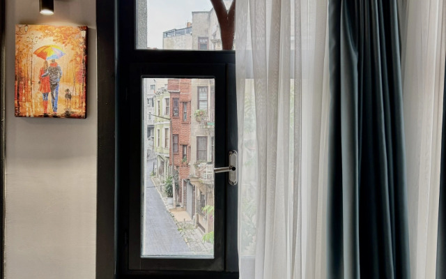 Отель White İnn Taksim