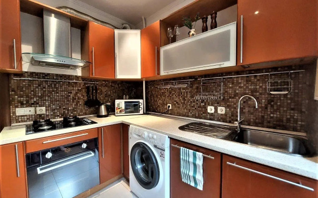 Dvushka V Tsentre Sochi Krovat I Divan Flat