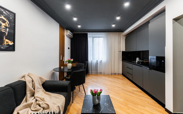 KeyGo #0122, 1 Bedroom, City Center Apartments