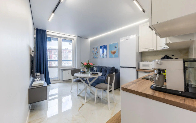 Квартира На Коломяжском