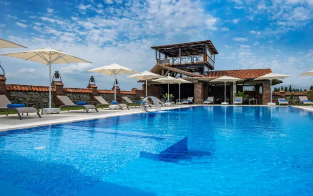 Курортный отель Mosavali