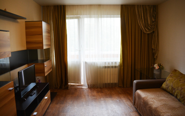 Апартаменты Двухкомнатная возле Кинотеатра