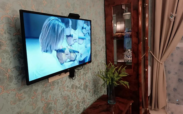 Uyutnaya dvukhkomnatnaya s konditsionerom Ermitazh Flat