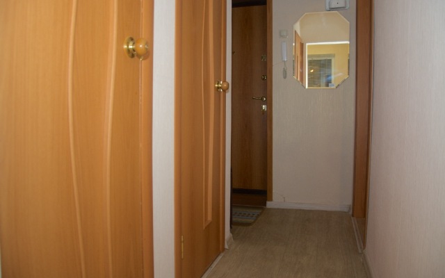 Na Sovetskoy Ploshchadi Apartment