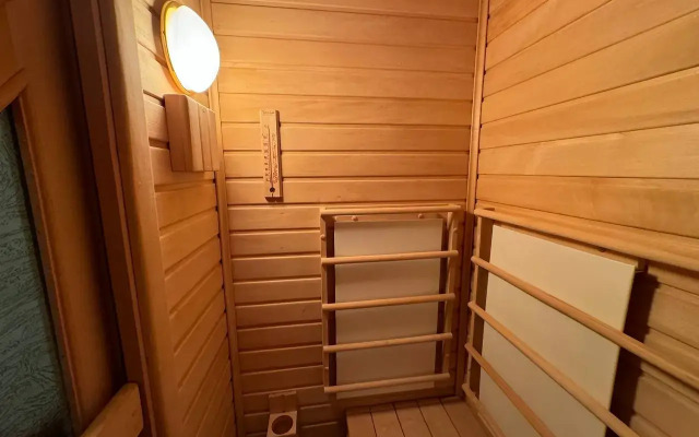 Semeyny lyuks s saunoy Flat