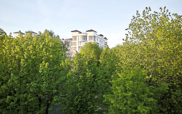 Tsentr Legendarny Dom Pod Shpilem | Ogromnaya Tryoshka Apartments