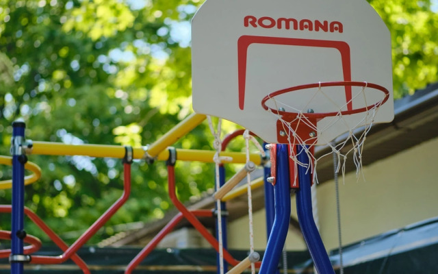 Grejs Kaliforniya 3* Hotel