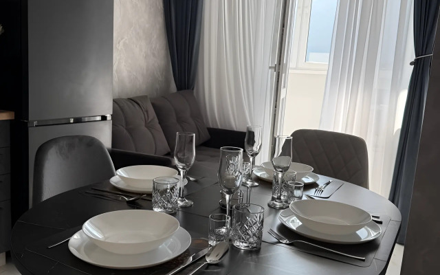 Komfortnaya Kvartira V Kurortnom Gorode Yalta Flat