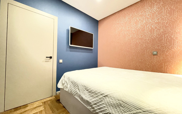 S 2 Spalnyami V Zhk Sokol Flat