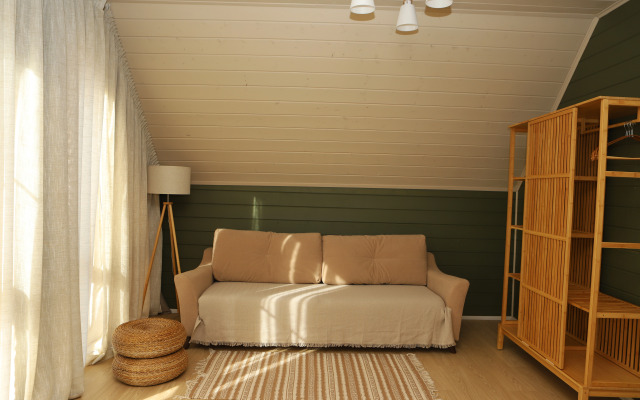 Частный дом Двухэтажный барнхаус с видом на горы