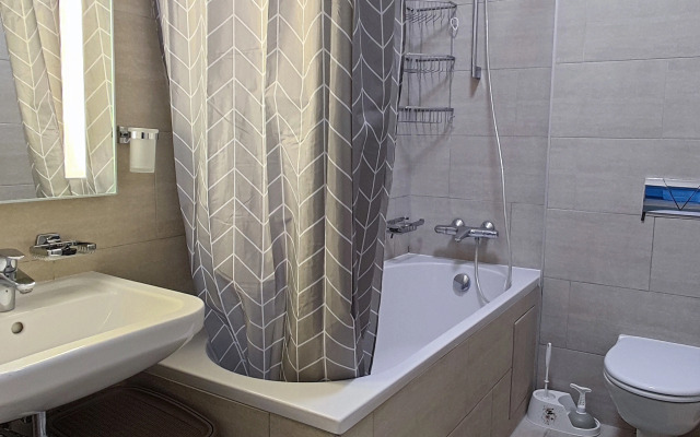 s 2mya Spalnyami - Goldwing Flat