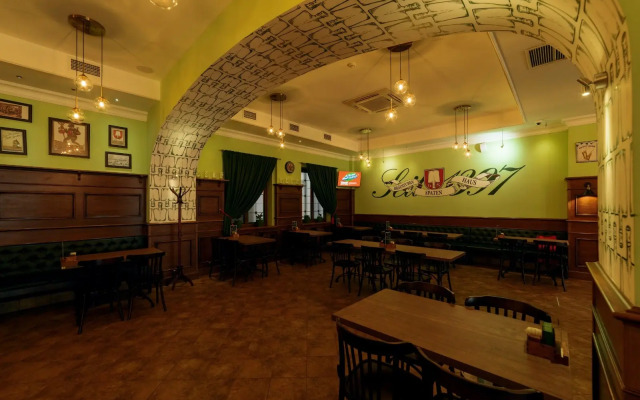 Zarya Hotel