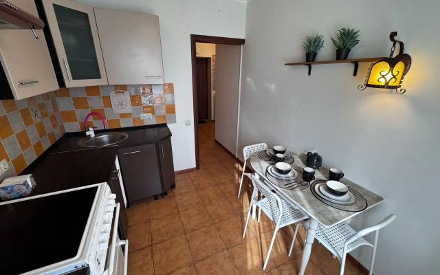 2kh-Komnatnaya Na Grodnenskoy Flat