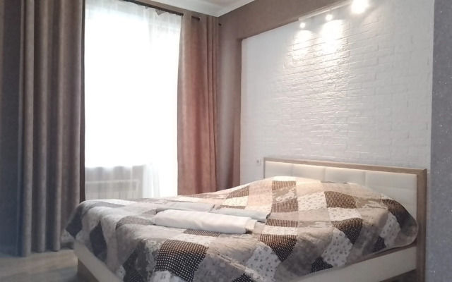 Апартаменты on Oktyabrskaya street